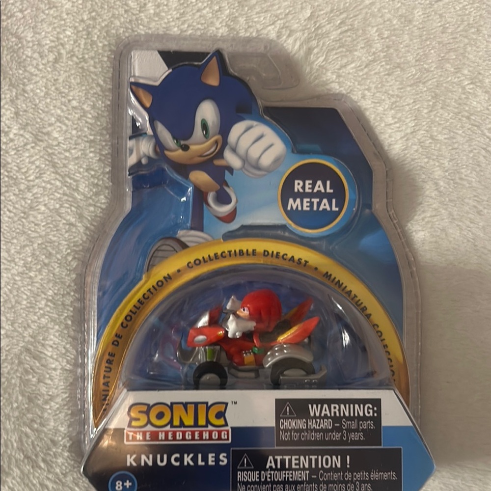 Sonic The Hedgehog Knuckles Real Metal Collectible
